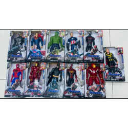 AVENGER GRANDE CON LUZ Y...